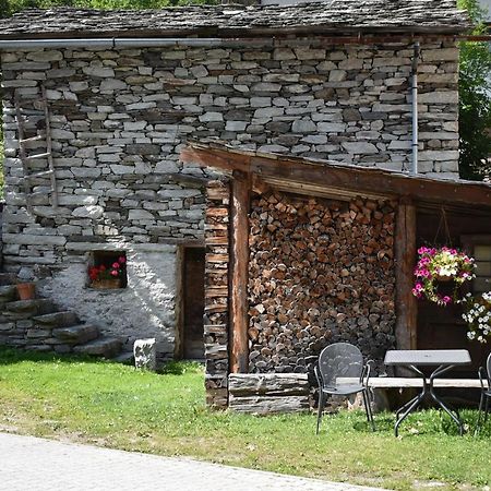 Albergo Mangusta Madesimo Exterior photo